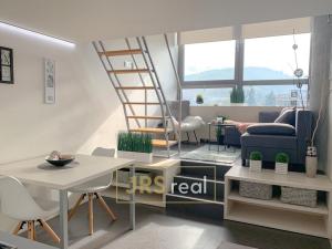 Pronájem bytu 1+kk, Zlín, J. A. Bati, 41 m2