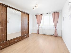 Prodej bytu 3+1, Týnec nad Labem, Sadová, 78 m2