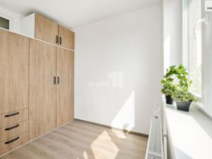Prodej bytu 3+1, Týnec nad Labem, Sadová, 78 m2