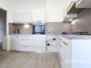 Pronájem bytu 3+1, Brno, Merhautova, 83 m2