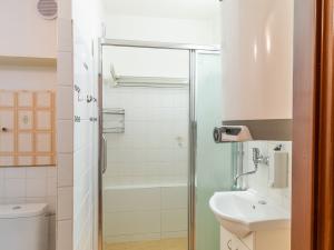 Pronájem bytu 1+kk, Březnice, Dolní Valy, 42 m2