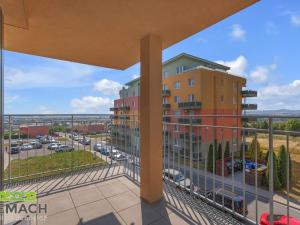 Pronájem bytu 2+kk, Uherské Hradiště - Sady, Jabloňová, 52 m2