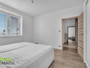 Pronájem bytu 2+kk, Uherské Hradiště - Sady, Jabloňová, 52 m2