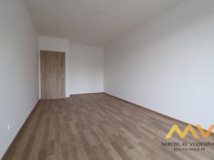 Pronájem bytu 2+kk, Hradec Králové - Nový Hradec Králové, Antonína Petrofa, 60 m2