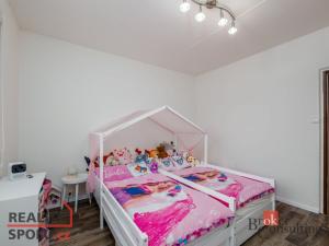 Pronájem bytu 4+1, Rokycany - Nové Město, Pod Kostelem, 90 m2