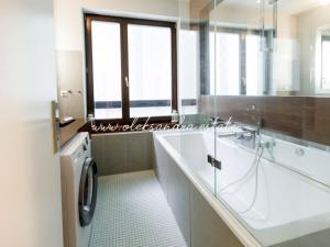 Prodej bytu 2+kk, Praha - Karlín, Šaldova, 51 m2