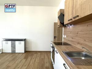 Pronájem bytu 1+kk, Plzeň, Koterovská, 48 m2