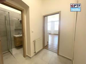 Pronájem bytu 1+kk, Plzeň, Koterovská, 48 m2