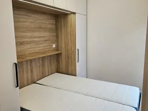 Pronájem bytu 2+kk, Praha - Vysočany, Mlékárenská, 49 m2