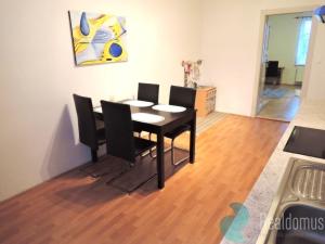 Pronájem bytu 2+1, České Budějovice, Havlíčkova, 98 m2