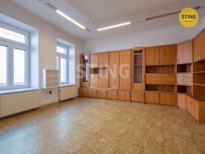Prodej bytu 2+1, Opava - Předměstí, Pivovarská, 72 m2