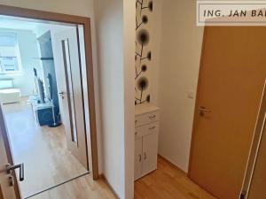 Pronájem bytu 2+kk, Jihlava, Poláčkova, 50 m2