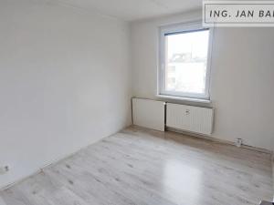 Pronájem bytu 2+1, Jihlava, Březinova, 58 m2