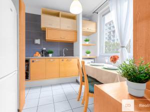 Prodej bytu 2+1, Praha - Hlubočepy, Lamačova, 46 m2