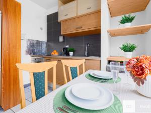Prodej bytu 2+1, Praha - Hlubočepy, Lamačova, 46 m2
