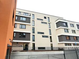 Pronájem garáže, Písek, Pražská, 12 m2
