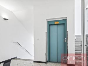 Pronájem obchodního prostoru, Praha - Vysočany, Sokolovská, 170 m2