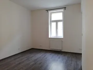 Pronájem bytu 2+kk, Praha - Holešovice, Na Maninách, 46 m2