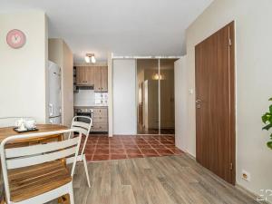 Pronájem bytu 2+kk, Praha - Bohnice, Poznaňská, 47 m2