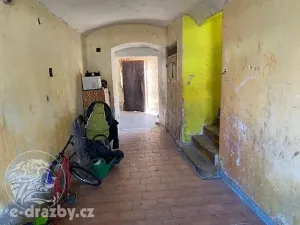 Dražba rodinného domu, Hrochův Týnec, Nábřeží, 234 m2