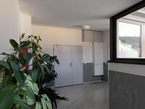 Pronájem kanceláře, Praha - Smíchov, Štefánikova, 129 m2