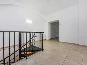 Prodej obchodního prostoru, Praha - Nové Město, Na bojišti, 139 m2