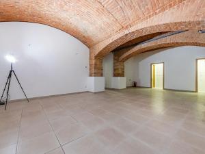 Prodej obchodního prostoru, Praha - Nové Město, Na bojišti, 139 m2