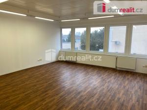 Pronájem kanceláře, Břeclav, náměstí T. G. Masaryka, 38 m2