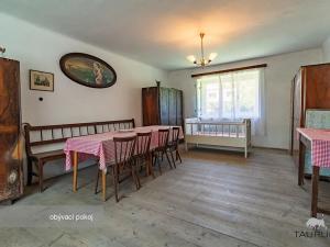 Prodej vícegeneračního domu, Chocenice, 280 m2
