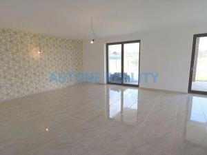 Pronájem rodinného domu, Trnová, 370 m2