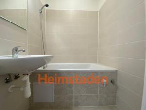 Pronájem bytu 2+1, Karviná - Hranice, Slovenská, 55 m2