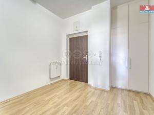 Prodej bytu 1+kk, Plzeň - Jižní Předměstí, Bendova, 37 m2
