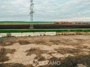 Pronájem komerčního pozemku, Měnín, 8000 m2