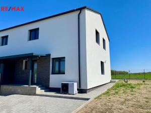 Pronájem rodinného domu, Mukařov - Srbín, Na Kopci, 123 m2