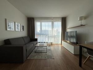 Pronájem bytu 1+kk, Praha - Karlín, Pernerova, 29 m2