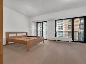 Pronájem bytu 1+kk, Praha - Holešovice, Tusarova, 43 m2