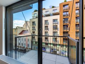 Pronájem bytu 1+kk, Praha - Holešovice, Tusarova, 43 m2