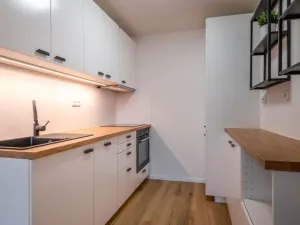 Pronájem bytu 2+kk, Praha - Hlubočepy, Werichova, 44 m2
