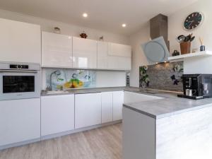 Prodej rodinného domu, Měcholupy, 225 m2