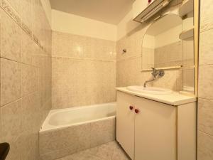 Prodej rodinného domu, Měcholupy, 225 m2