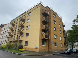 Pronájem bytu 2+kk, Praha - Vysočany, Pod strojírnami, 57 m2