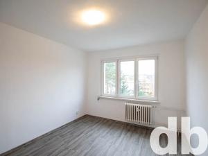 Pronájem bytu 3+1, Nová Role, 1. máje, 73 m2