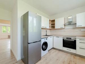 Prodej bytu 3+1, Ostrava, Mariánskohorská, 73 m2