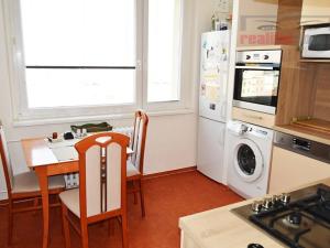 Pronájem bytu 1+1, Brno, Kuršova, 41 m2
