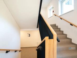 Pronájem bytu 1+kk, Český Krumlov, Za Jitonou, 43 m2