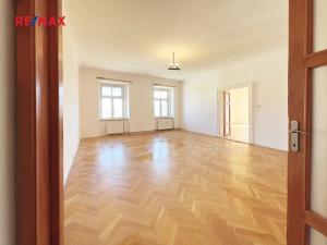 Pronájem bytu 4+kk, Praha - Smíchov, Nádražní, 144 m2