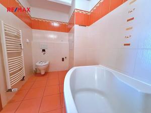 Pronájem bytu 2+kk, Pardubice, Dubová, 70 m2