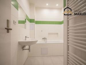 Pronájem bytu 2+kk, Praha - Holešovice, Ortenovo náměstí, 63 m2