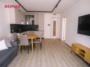 Pronájem bytu 2+kk, Praha - Libeň, Kotlaska, 59 m2
