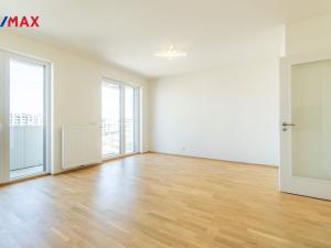 Pronájem bytu 1+kk, Praha - Vysočany, Fafkových, 11091 m2